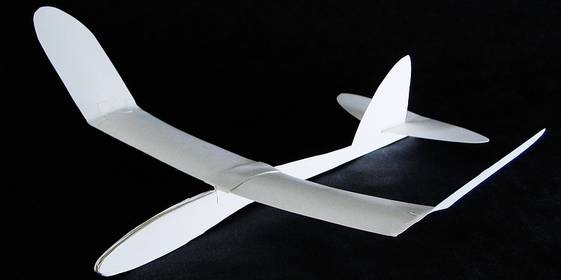 آموزش ساخت هواپیمای کاغذی